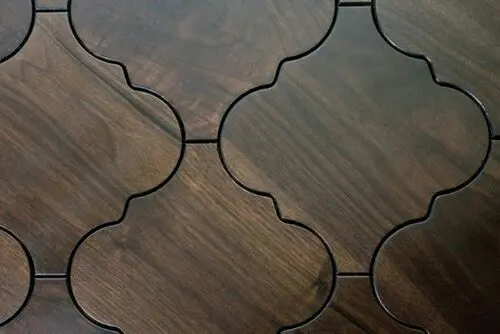 Паркет из дерева (изготовлен по индивидуальному заказу)