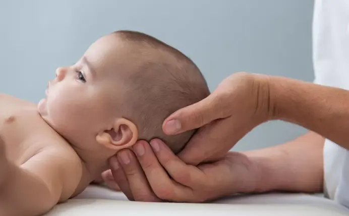 Массаж головы и шеи для детей от одного месяца и старше
