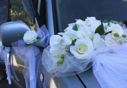 Свадебное украшение машины