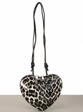 Сумка-сердце из натуральной кожи