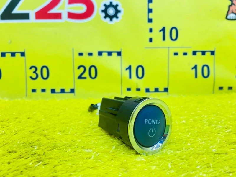 Фото для Кнопка старта TOYOTA VOXY ZWR80G 2ZRFXE 2014/Цвет 221 перед. (б/у)