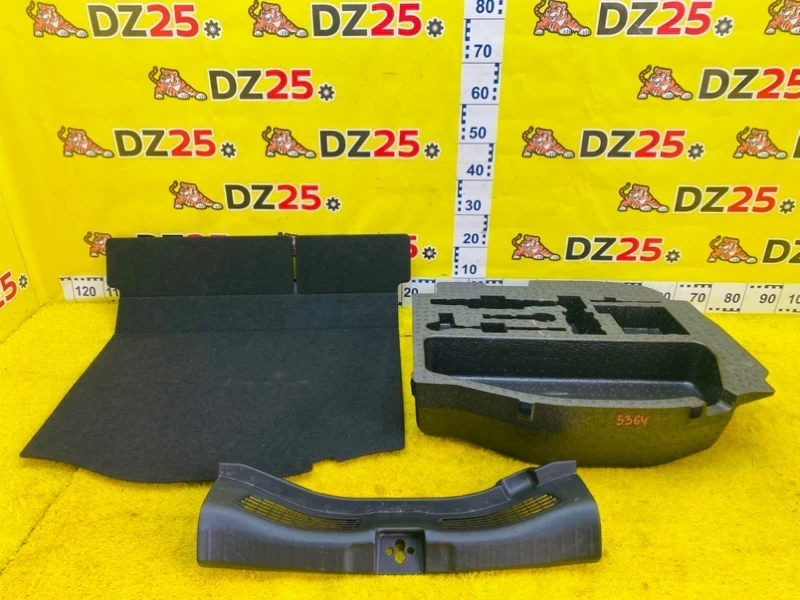 Фото для Ванночка в багажник HONDA FIT GK6 L15B 2013/Цвет NH700M задн. (б/у)