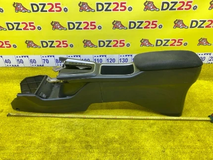 Фото для Бардачок между сиденьями HONDA SHUTTLE GK8 L15B 2015/Цвет NH700M перед. (б/у)