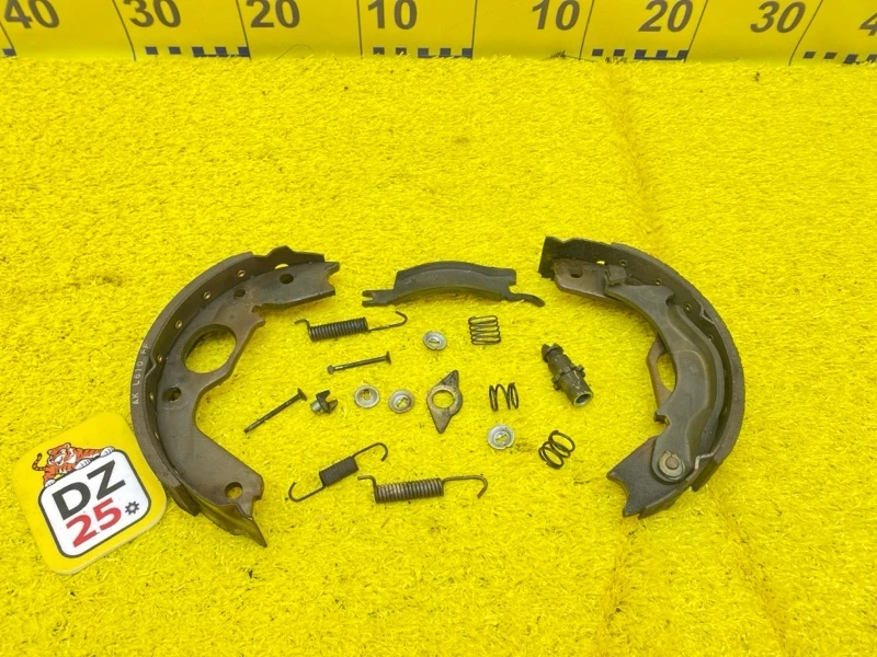 Фото для Механизм стояночного тормоза MITSUBISHI PAJERO/MONTERO V25W 6G74 1997/Цена A69E задн. лев. (б/у)