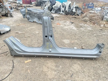 Фото для Порог кузова HONDA FIT/SHUTTLE GK5/GK4/GP5/GP6/GP7/GP8/GK3/GK6/GK8/GK9 L15B 2015 перед. прав. (б/у)