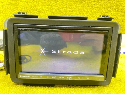 Фото для Магнитофон HONDA VEZEL RU3/RU4/RU1/RU2 LEB 2017/PANASONIC STRADA CN перед. (б/у)