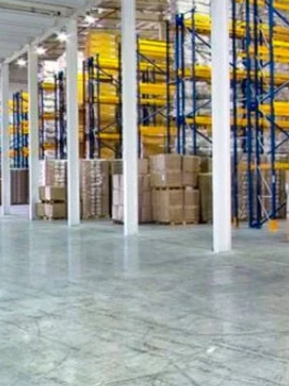 Монтаж наливных полимерных полов: Полиуретановый наливной пол для складов